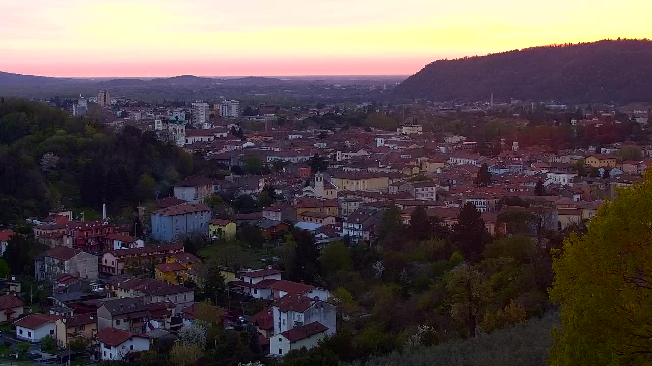 Nova Gorica et Gorizia : Vue Imprenable depuis le Monastère Franciscain de Kostanjevica