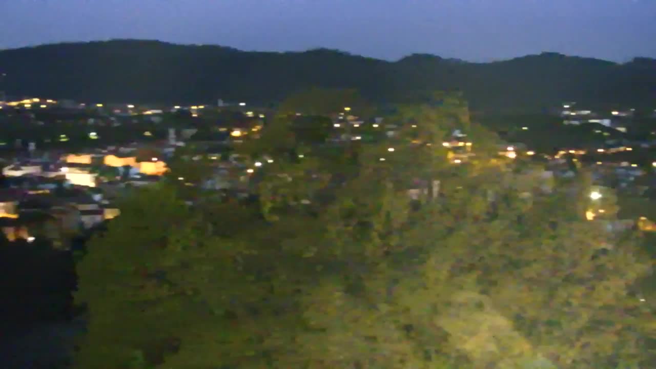 Nova Gorica e Gorizia: Panorama Mozzafiato dal Convento Francescano di Castagnevizza