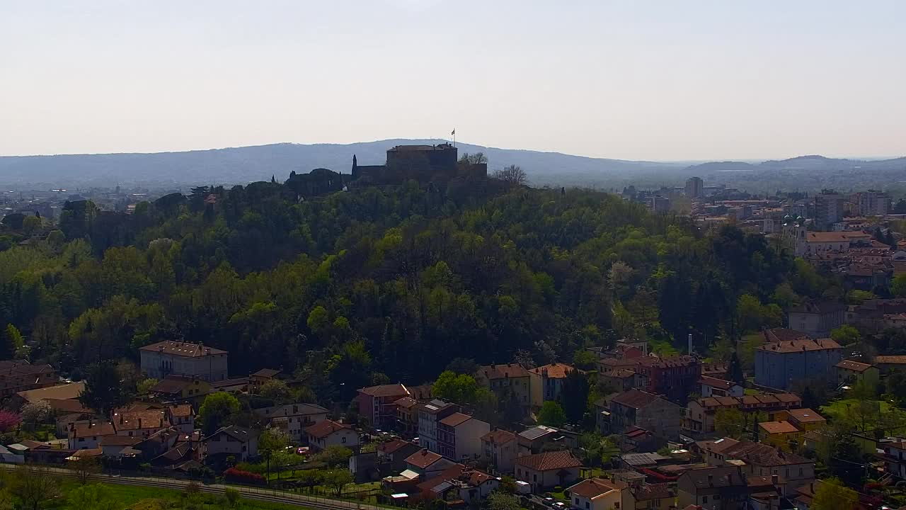 Nova Gorica i Gorica: Prekrasan Pogled iz Franjevačkog Samostana Kostanjevica