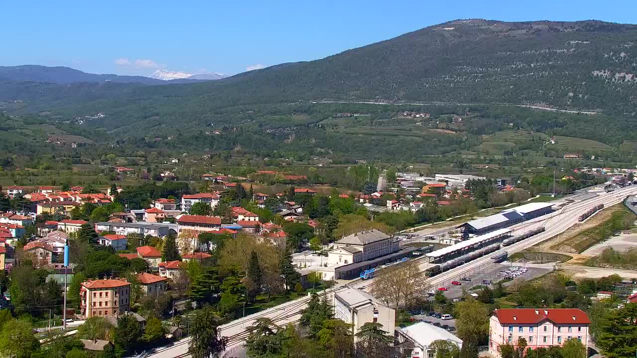 Nova Gorica e Gorizia: Panorama Mozzafiato dal Convento Francescano di Castagnevizza