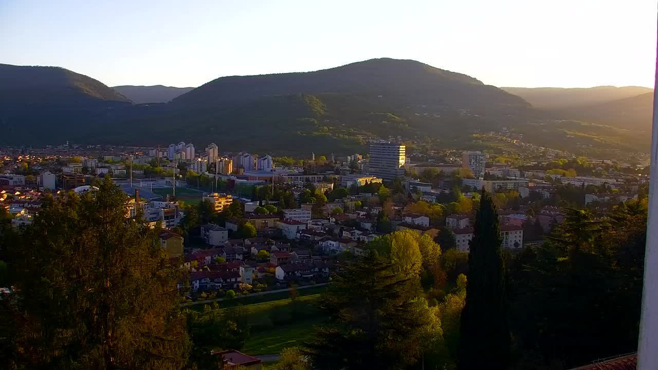 Nova Gorica in Gorica: Čudovit Razgled iz Frančiškanskega Samostana Kostanjevica