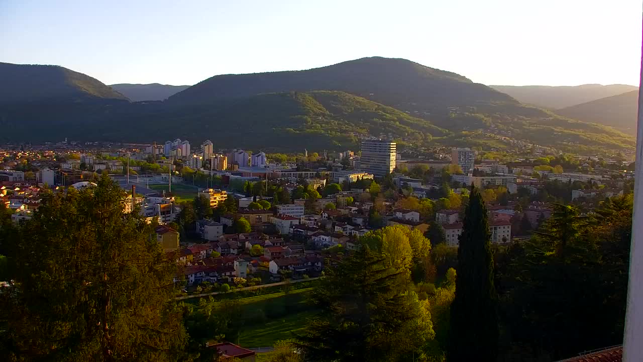 Nova Gorica in Gorica: Čudovit Razgled iz Frančiškanskega Samostana Kostanjevica