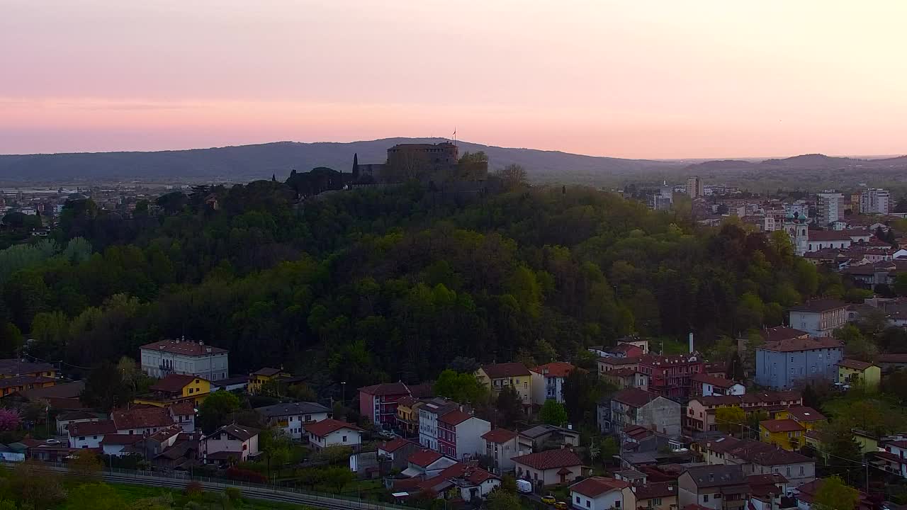 Nova Gorica y Gorizia: Impresionantes Vistas desde el Monasterio Franciscano de Kostanjevica