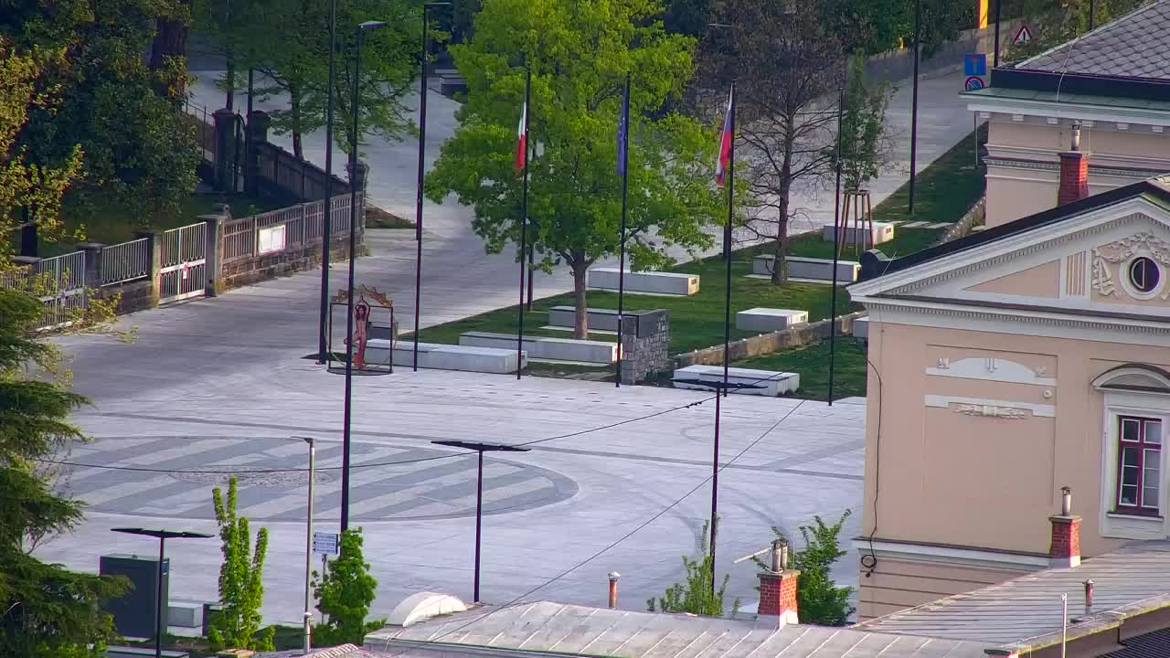 Nova Gorica y Gorizia: Impresionantes Vistas desde el Monasterio Franciscano de Kostanjevica
