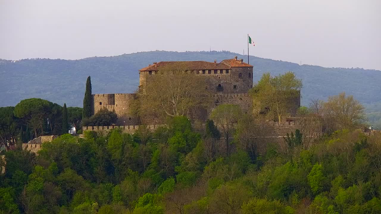 Nova Gorica y Gorizia: Impresionantes Vistas desde el Monasterio Franciscano de Kostanjevica