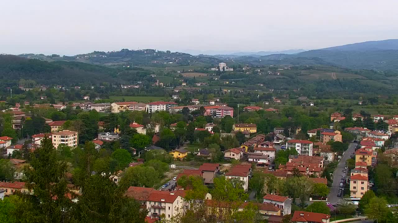 Nova Gorica und Görz: Atemberaubende Aussicht vom Franziskanerkloster Kostanjevica