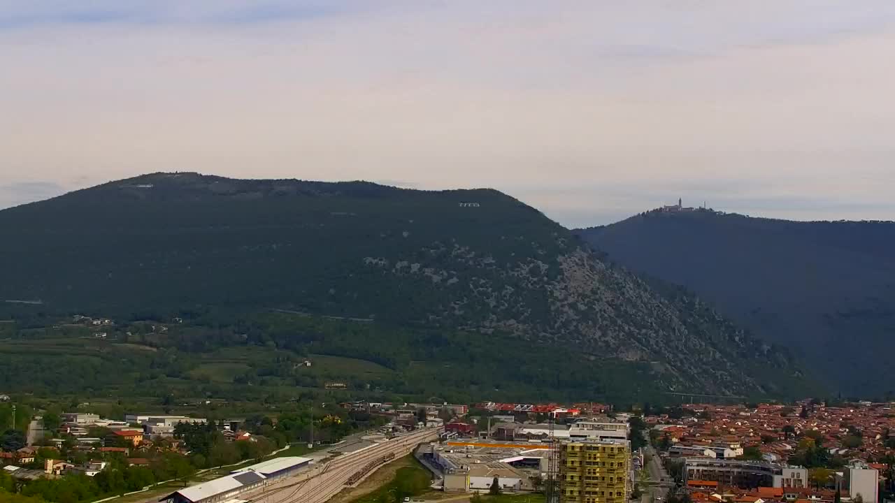 Nova Gorica e Gorizia: Panorama Mozzafiato dal Convento Francescano di Castagnevizza