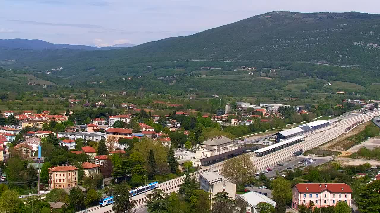 Nova Gorica e Gorizia: Panorama Mozzafiato dal Convento Francescano di Castagnevizza