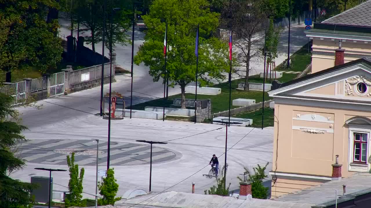 Nova Gorica y Gorizia: Impresionantes Vistas desde el Monasterio Franciscano de Kostanjevica