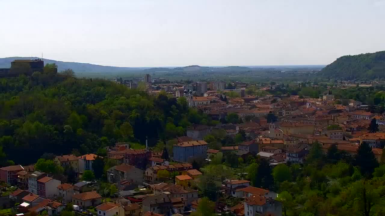 Nova Gorica e Gorizia: Panorama Mozzafiato dal Convento Francescano di Castagnevizza