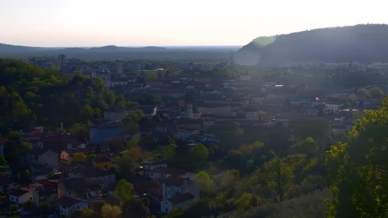 Nova Gorica i Gorica: Prekrasan Pogled iz Franjevačkog Samostana Kostanjevica