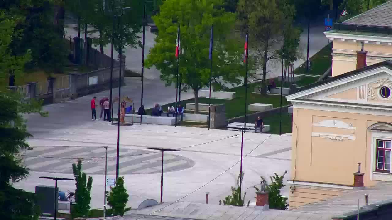 Nova Gorica e Gorizia: Panorama Mozzafiato dal Convento Francescano di Castagnevizza