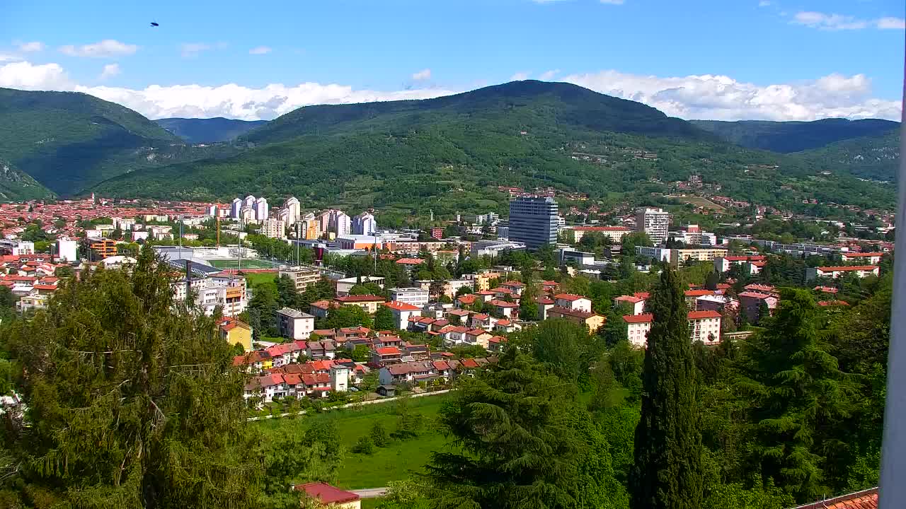 Nova Gorica e Gorizia: Panorama Mozzafiato dal Convento Francescano di Castagnevizza