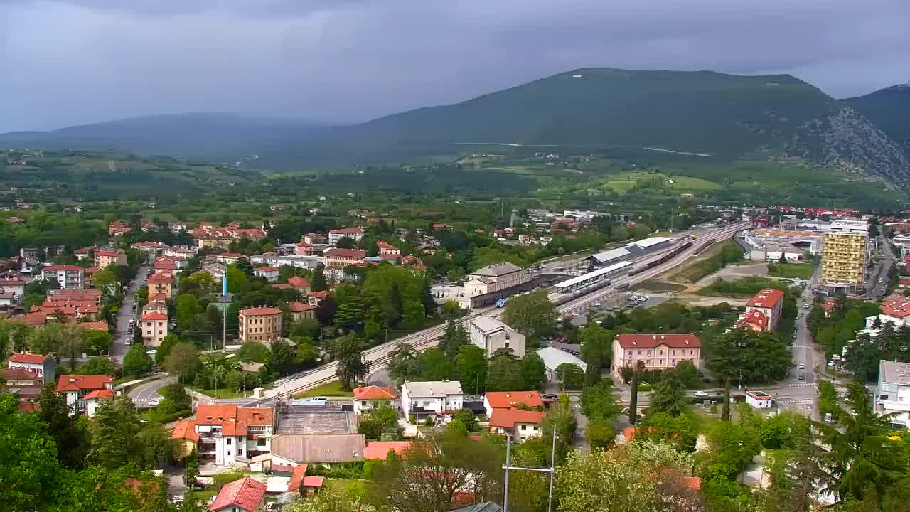 Nova Gorica e Gorizia: Panorama Mozzafiato dal Convento Francescano di Castagnevizza