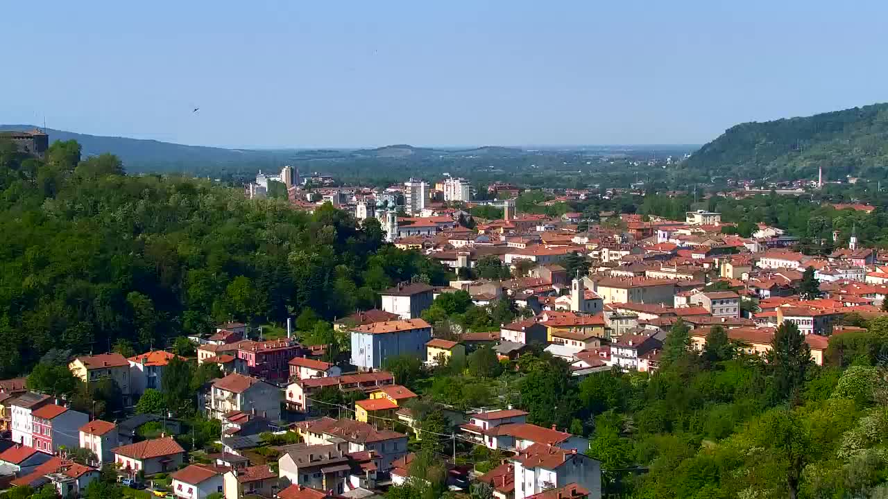 Nova Gorica i Gorica: Prekrasan Pogled iz Franjevačkog Samostana Kostanjevica