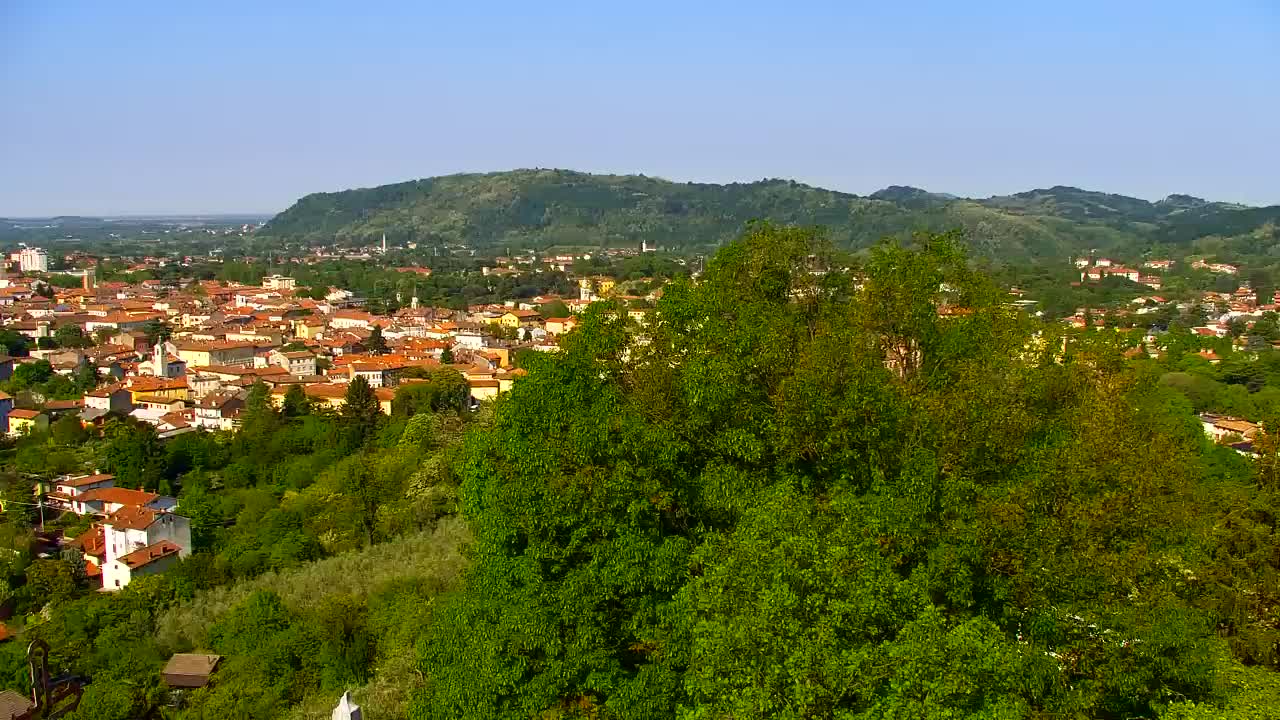 Nova Gorica y Gorizia: Impresionantes Vistas desde el Monasterio Franciscano de Kostanjevica