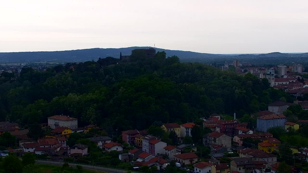 Nova Gorica e Gorizia: Panorama Mozzafiato dal Convento Francescano di Castagnevizza