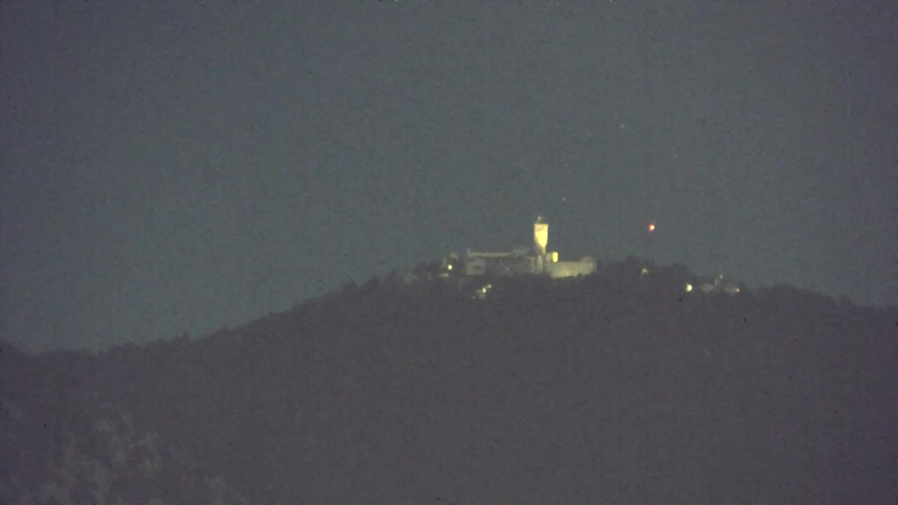 Nova Gorica e Gorizia: Panorama Mozzafiato dal Convento Francescano di Castagnevizza