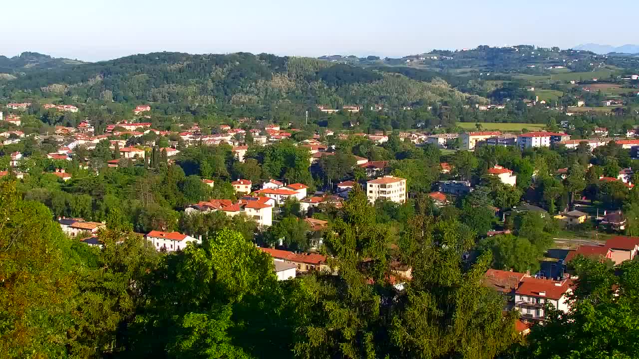 Nova Gorica e Gorizia: Panorama Mozzafiato dal Convento Francescano di Castagnevizza