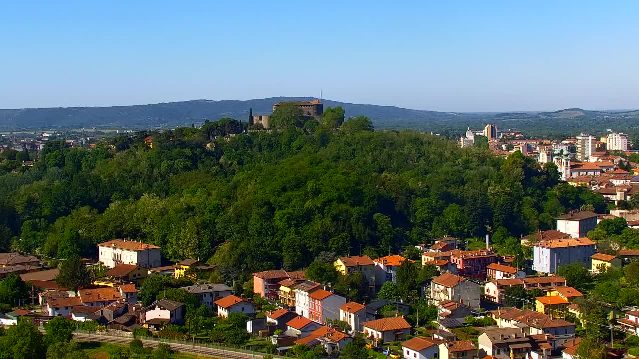 Nova Gorica e Gorizia: Panorama Mozzafiato dal Convento Francescano di Castagnevizza