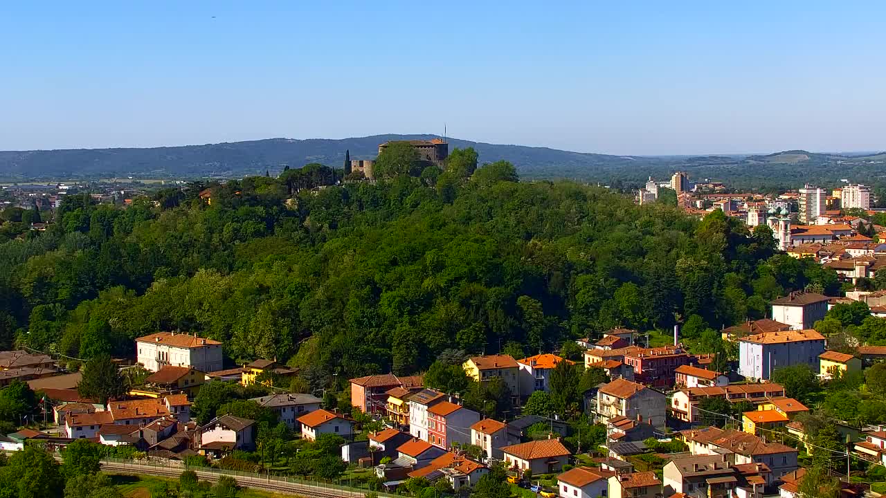 Nova Gorica i Gorica: Prekrasan Pogled iz Franjevačkog Samostana Kostanjevica