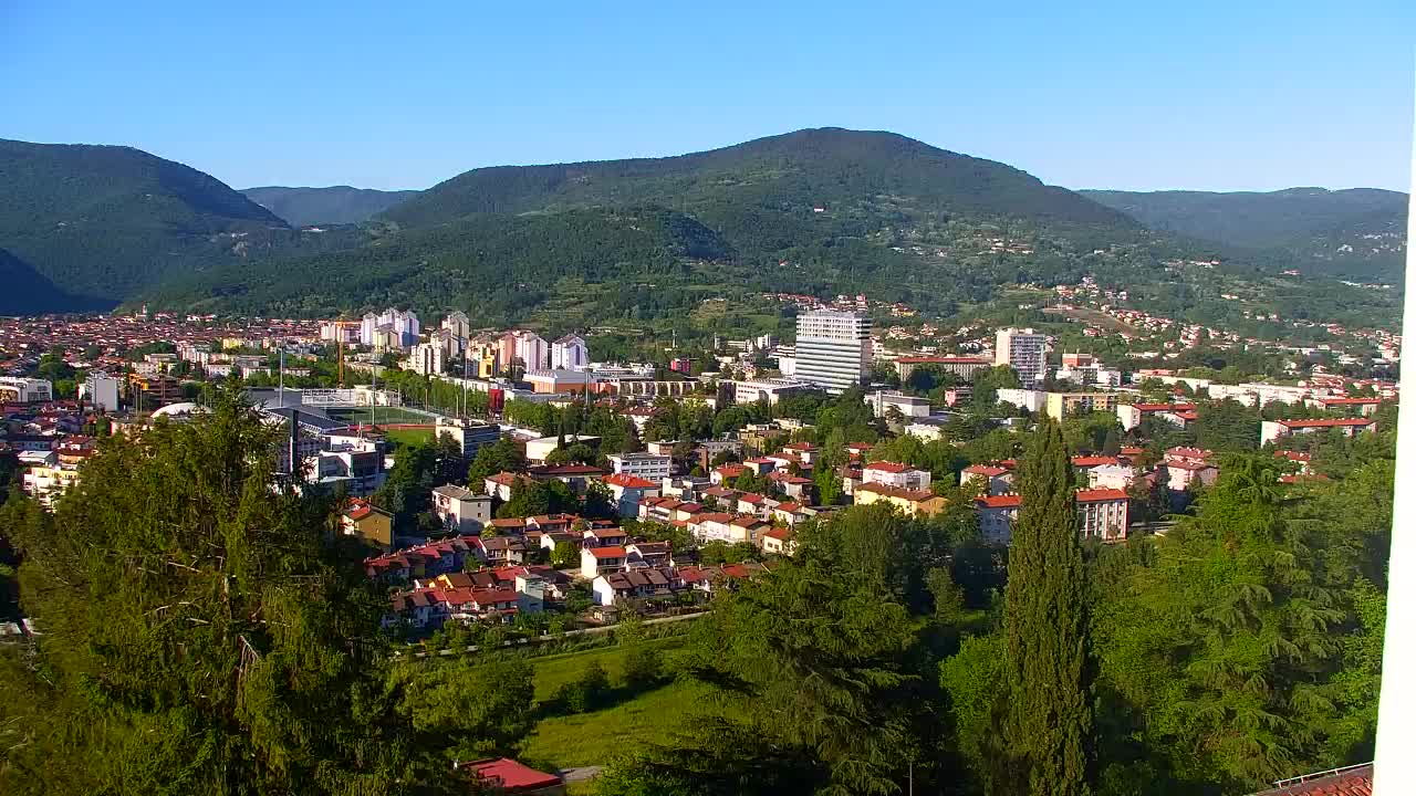 Nova Gorica e Gorizia: Panorama Mozzafiato dal Convento Francescano di Castagnevizza