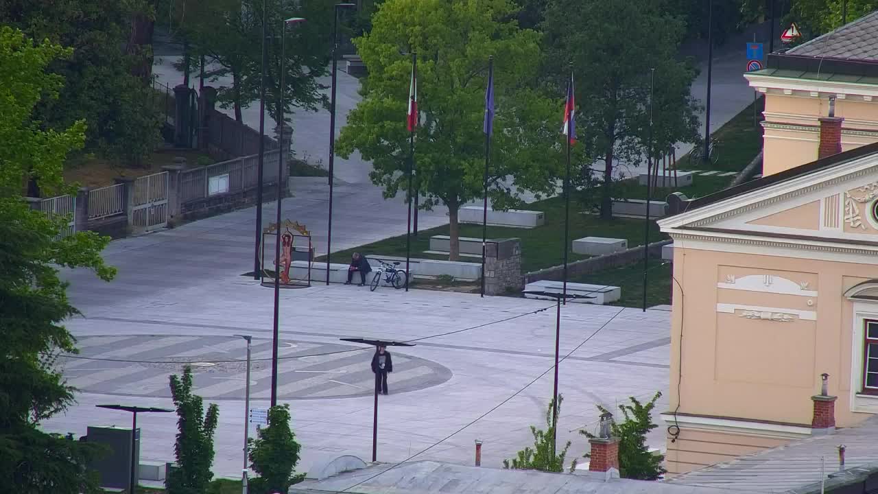 Nova Gorica e Gorizia: Panorama Mozzafiato dal Convento Francescano di Castagnevizza
