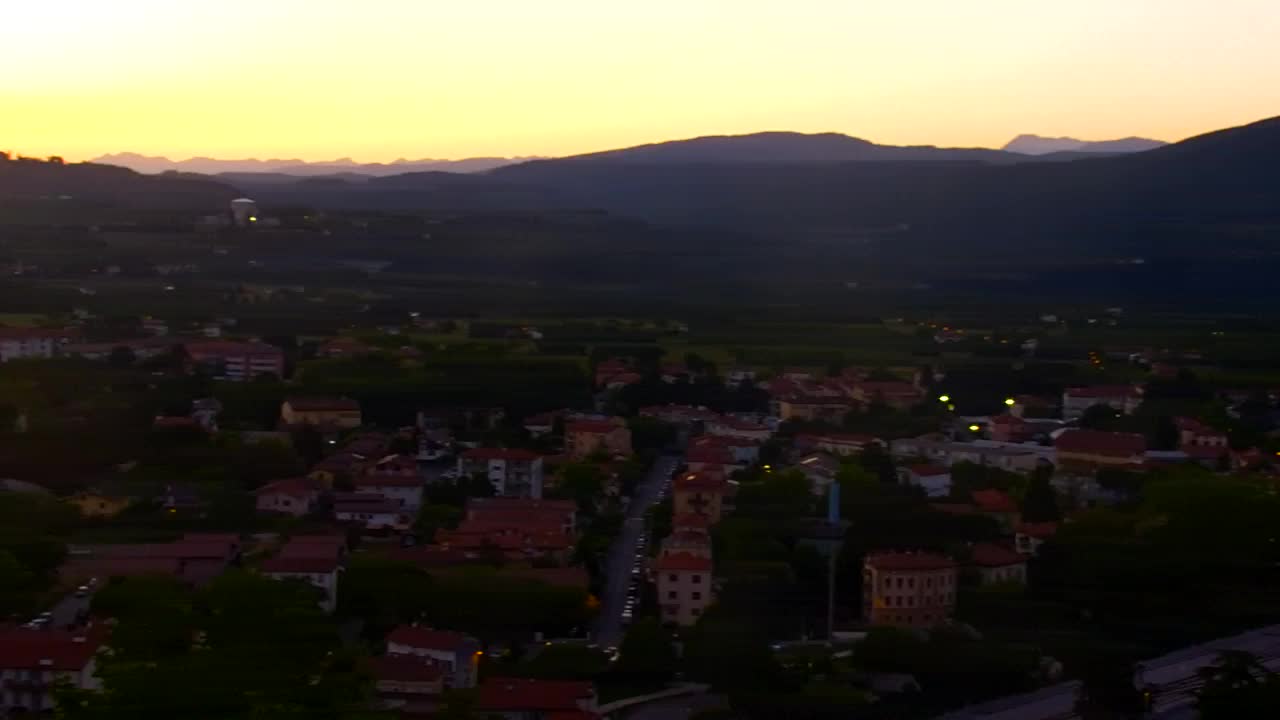 Nova Gorica y Gorizia: Impresionantes Vistas desde el Monasterio Franciscano de Kostanjevica