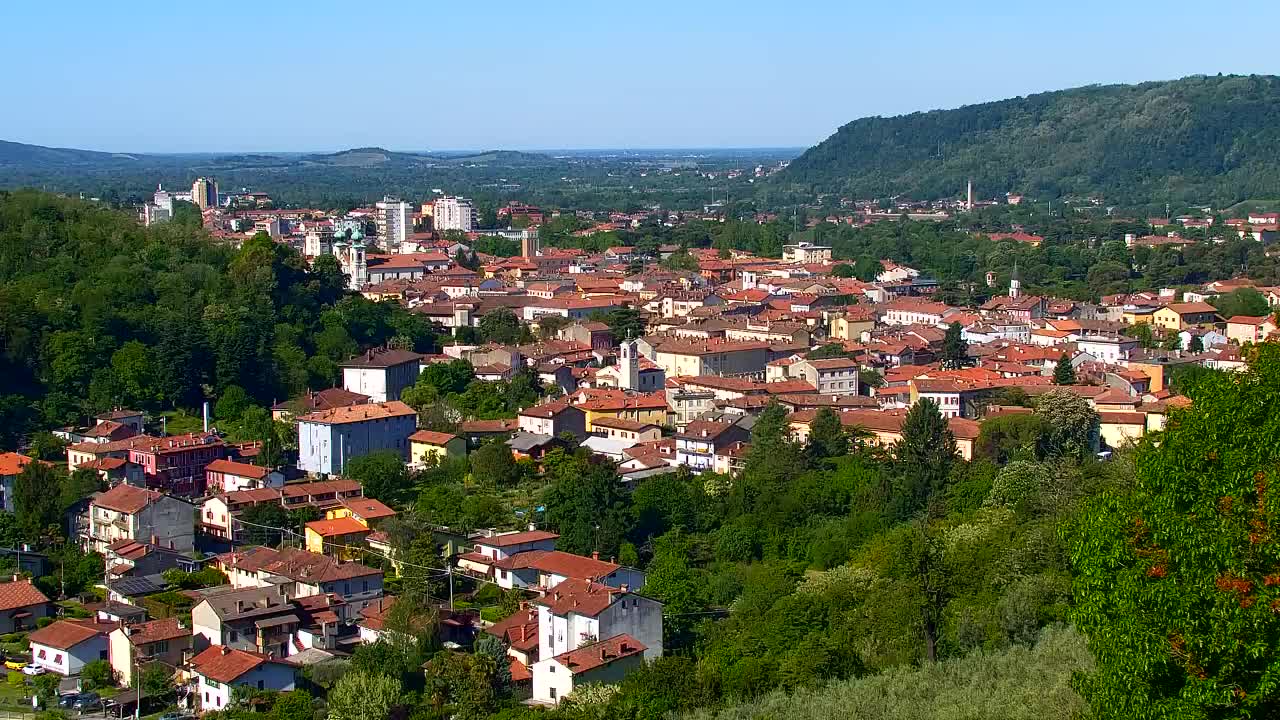 Nova Gorica i Gorica: Prekrasan Pogled iz Franjevačkog Samostana Kostanjevica