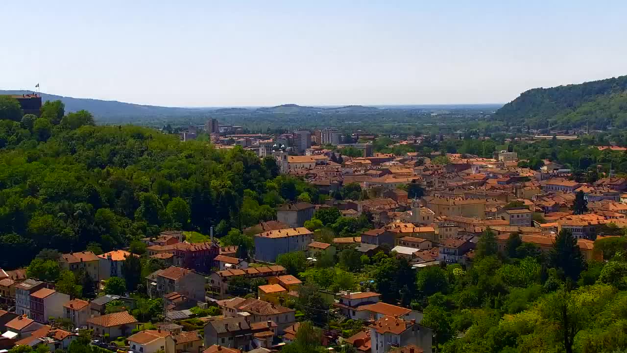 Nova Gorica e Gorizia: Panorama Mozzafiato dal Convento Francescano di Castagnevizza