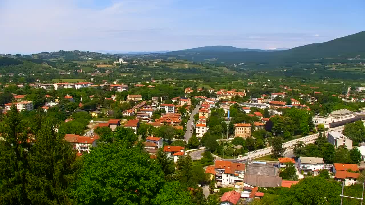 Nova Gorica i Gorica: Prekrasan Pogled iz Franjevačkog Samostana Kostanjevica
