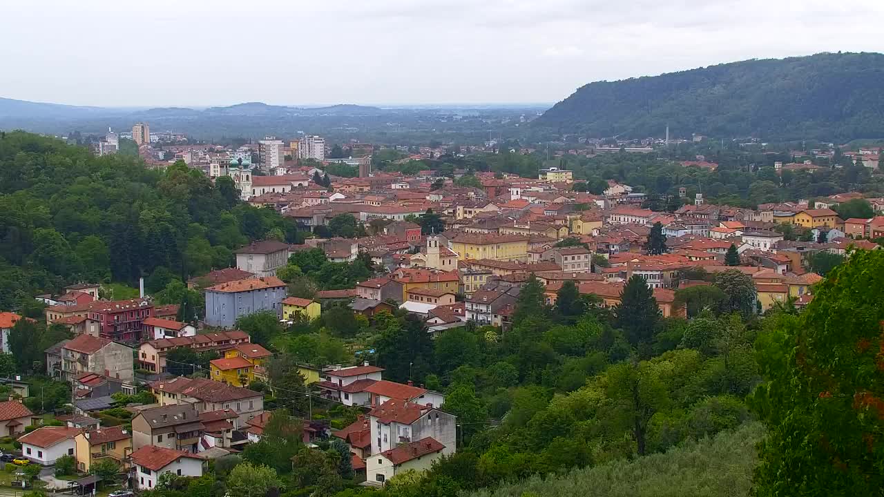 Nova Gorica i Gorica: Prekrasan Pogled iz Franjevačkog Samostana Kostanjevica