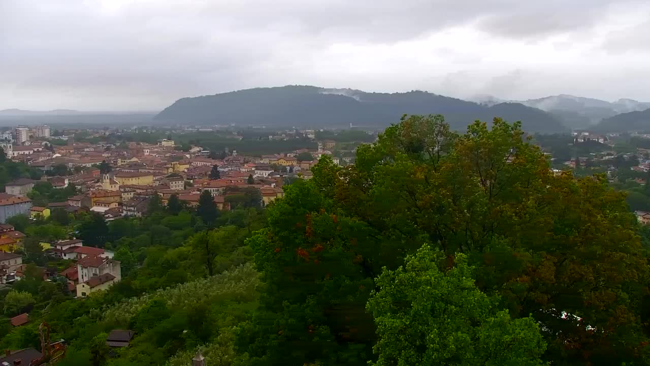 Nova Gorica i Gorica: Prekrasan Pogled iz Franjevačkog Samostana Kostanjevica