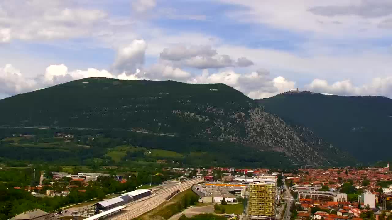 Nova Gorica y Gorizia: Impresionantes Vistas desde el Monasterio Franciscano de Kostanjevica
