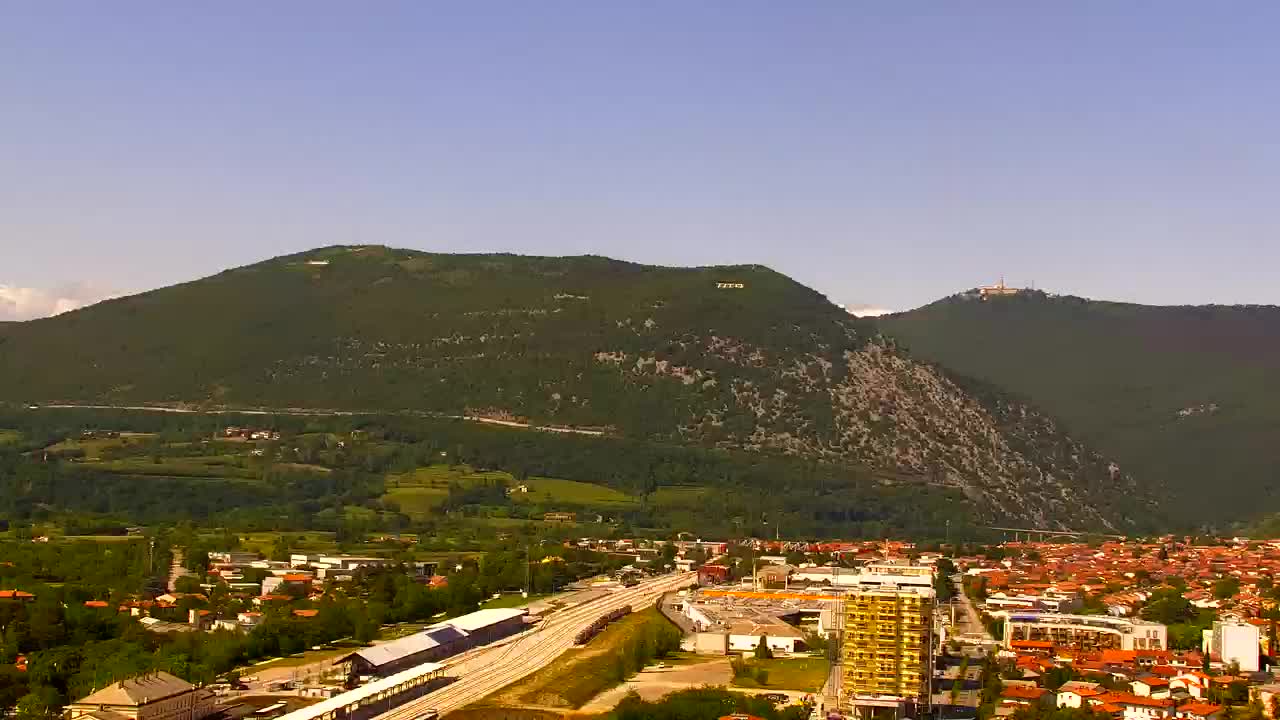 Nova Gorica i Gorica: Prekrasan Pogled iz Franjevačkog Samostana Kostanjevica