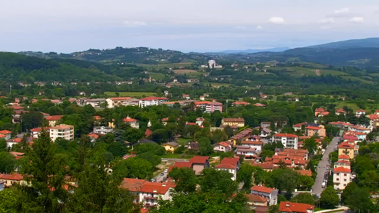 Nova Gorica y Gorizia: Impresionantes Vistas desde el Monasterio Franciscano de Kostanjevica