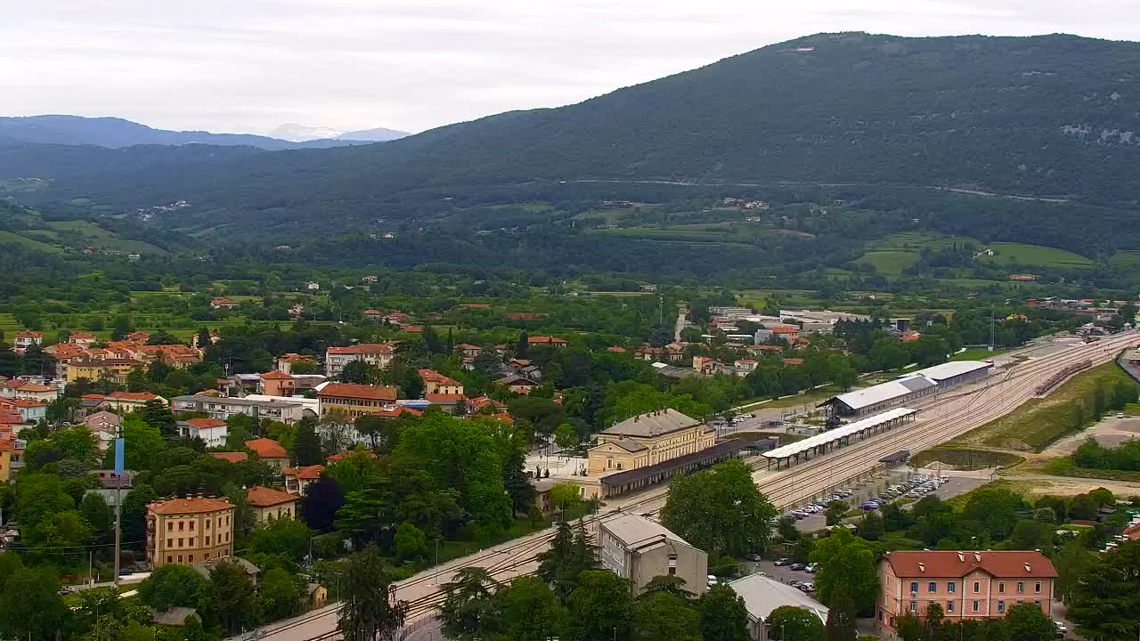 Nova Gorica i Gorica: Prekrasan Pogled iz Franjevačkog Samostana Kostanjevica