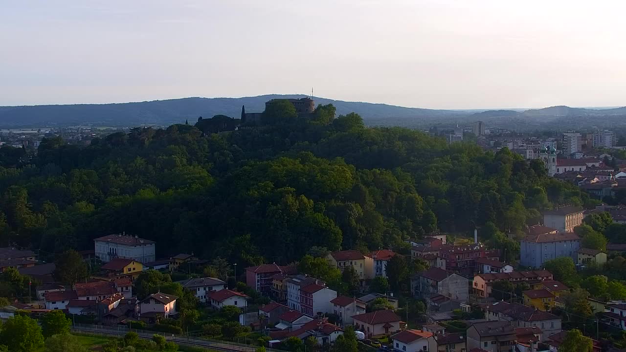 Nova Gorica i Gorica: Prekrasan Pogled iz Franjevačkog Samostana Kostanjevica