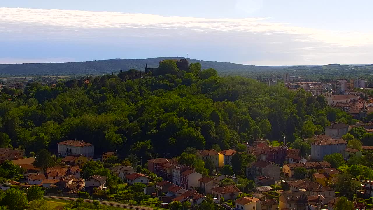 Nova Gorica i Gorica: Prekrasan Pogled iz Franjevačkog Samostana Kostanjevica