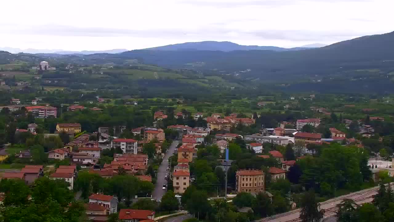 Nova Gorica i Gorica: Prekrasan Pogled iz Franjevačkog Samostana Kostanjevica