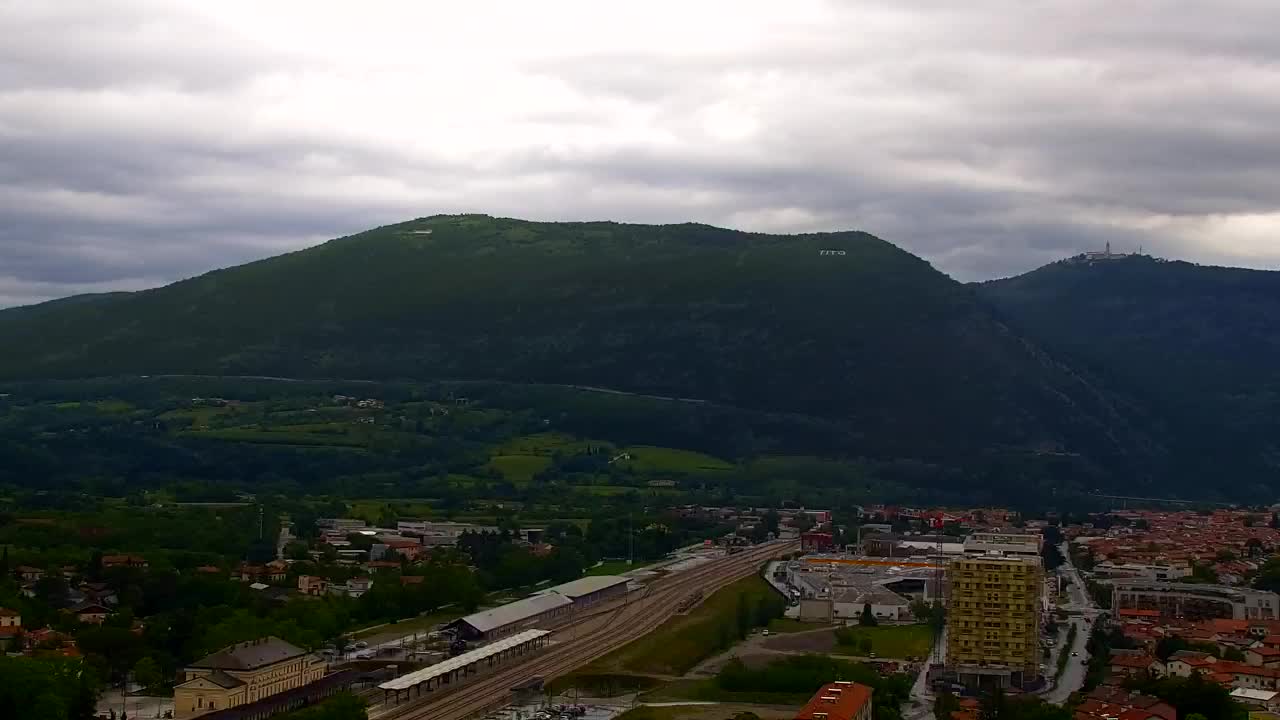 Nova Gorica i Gorica: Prekrasan Pogled iz Franjevačkog Samostana Kostanjevica