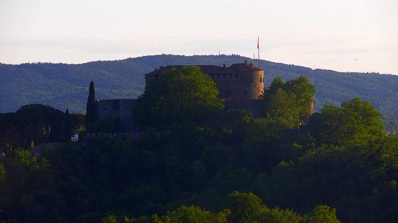 Nova Gorica und Görz: Atemberaubende Aussicht vom Franziskanerkloster Kostanjevica