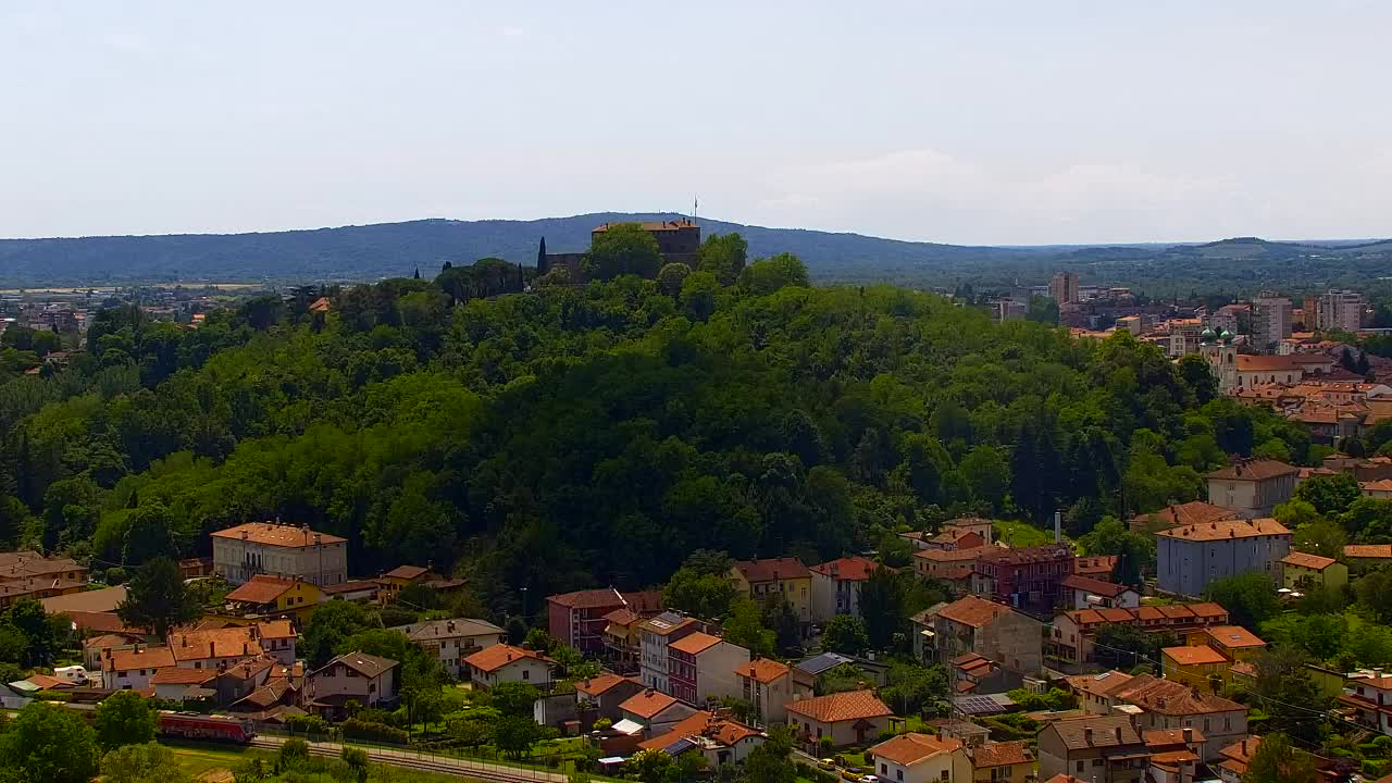 Nova Gorica e Gorizia: Panorama Mozzafiato dal Convento Francescano di Castagnevizza