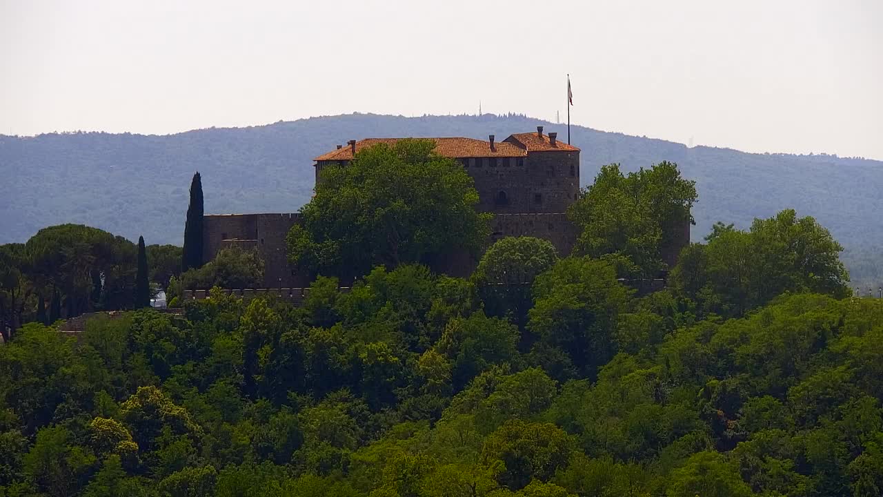 Nova Gorica y Gorizia: Impresionantes Vistas desde el Monasterio Franciscano de Kostanjevica