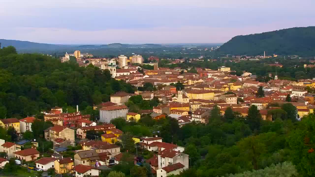 Nova Gorica y Gorizia: Impresionantes Vistas desde el Monasterio Franciscano de Kostanjevica