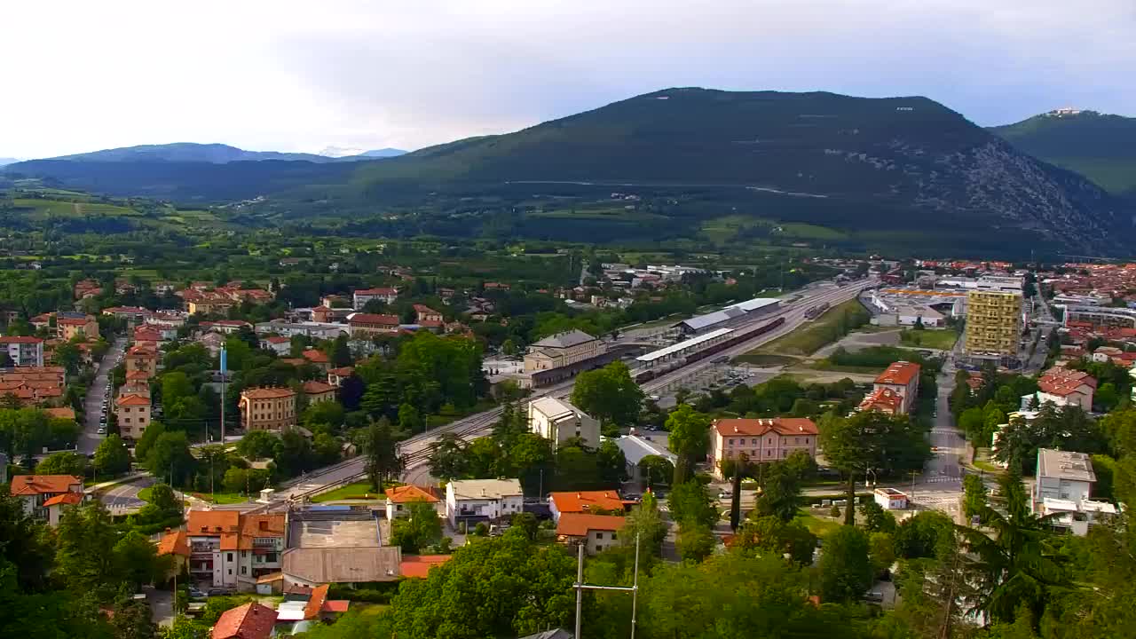 Nova Gorica y Gorizia: Impresionantes Vistas desde el Monasterio Franciscano de Kostanjevica
