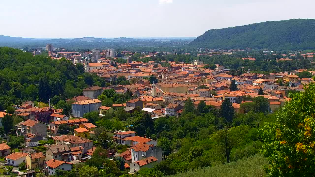 Nova Gorica e Gorizia: Panorama Mozzafiato dal Convento Francescano di Castagnevizza