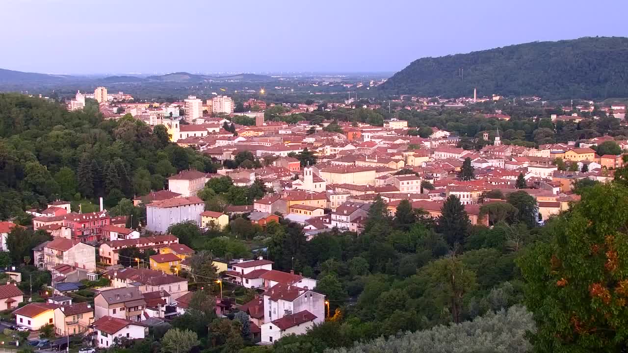 Nova Gorica und Görz: Atemberaubende Aussicht vom Franziskanerkloster Kostanjevica