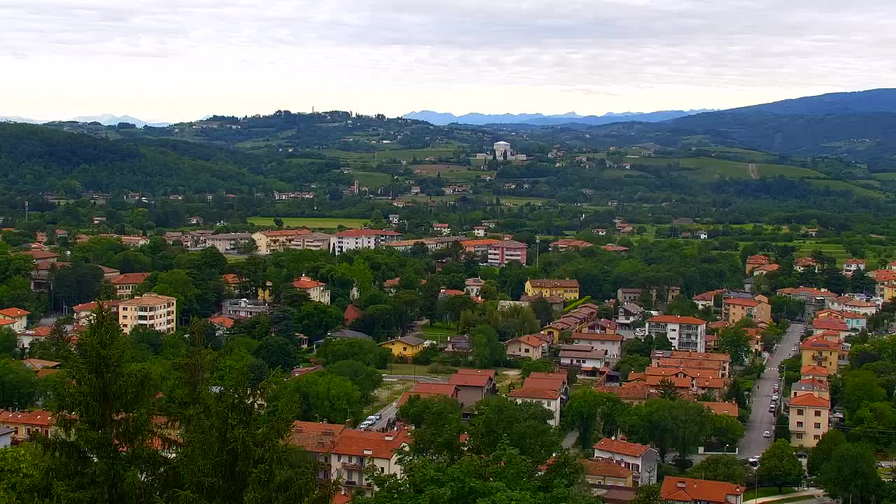 Nova Gorica i Gorica: Prekrasan Pogled iz Franjevačkog Samostana Kostanjevica