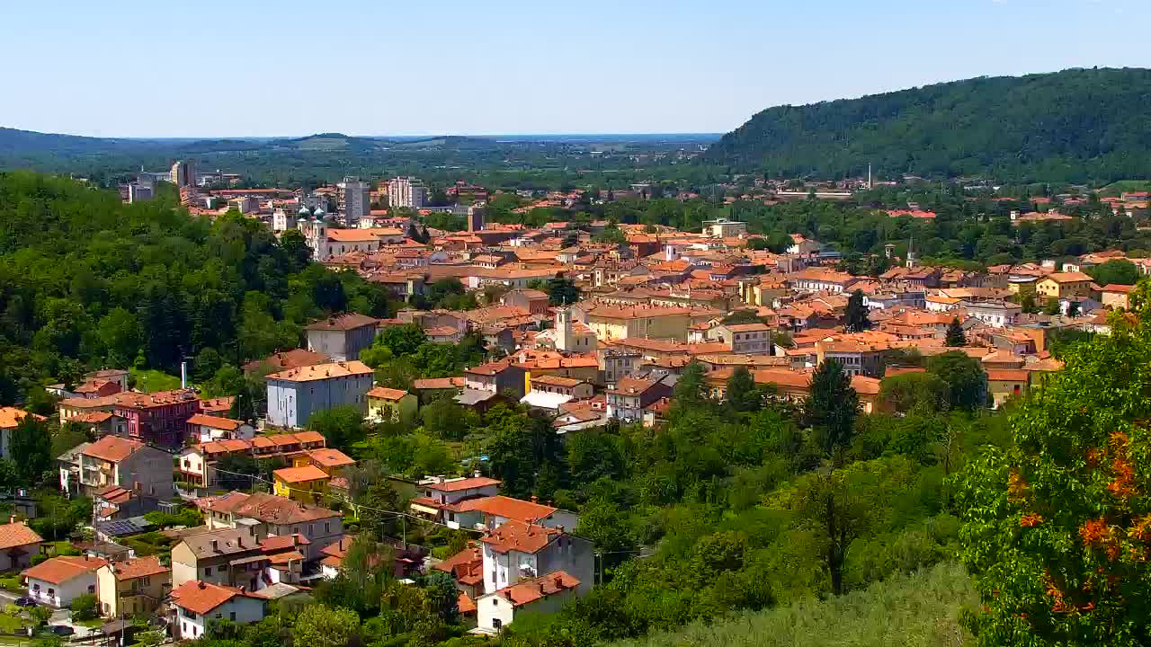 Nova Gorica e Gorizia: Panorama Mozzafiato dal Convento Francescano di Castagnevizza
